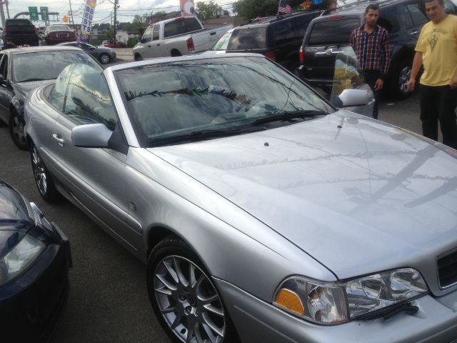 2005 Volvo C70 Unknown