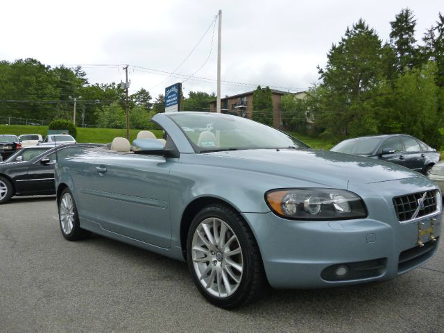 2006 Volvo C70 LS 4+4
