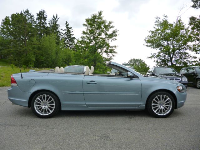 2006 Volvo C70 LS 4+4