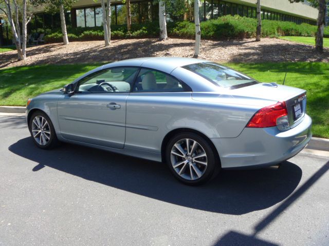 2011 Volvo C70 4X4 ED. Bauer EL