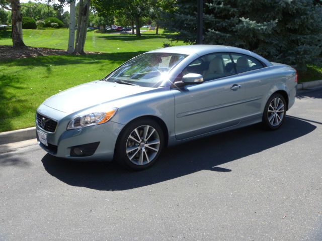 2011 Volvo C70 4X4 ED. Bauer EL