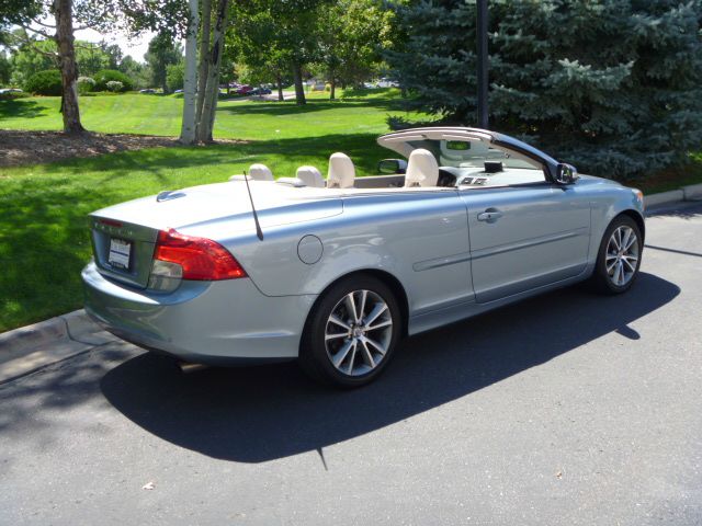 2011 Volvo C70 4X4 ED. Bauer EL