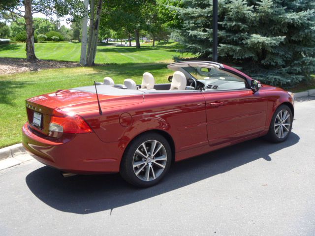 2011 Volvo C70 4X4 ED. Bauer EL