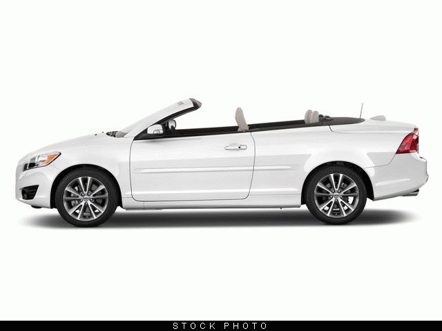 2011 Volvo C70 RAM 2500 CREW 4x4 SLT