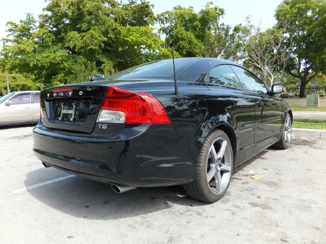 2011 Volvo C70 4X4 ED. Bauer EL