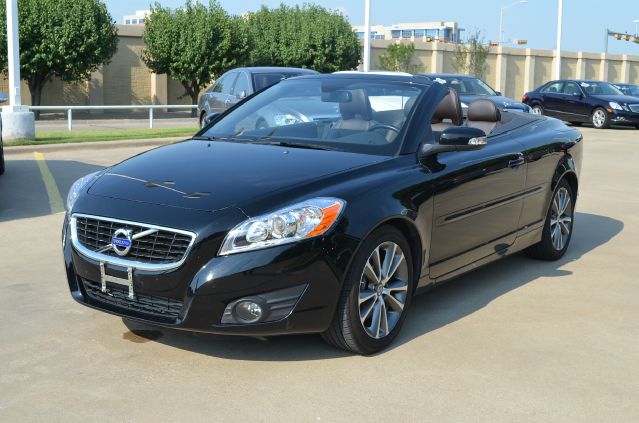 2012 Volvo C70 4X4 ED. Bauer EL
