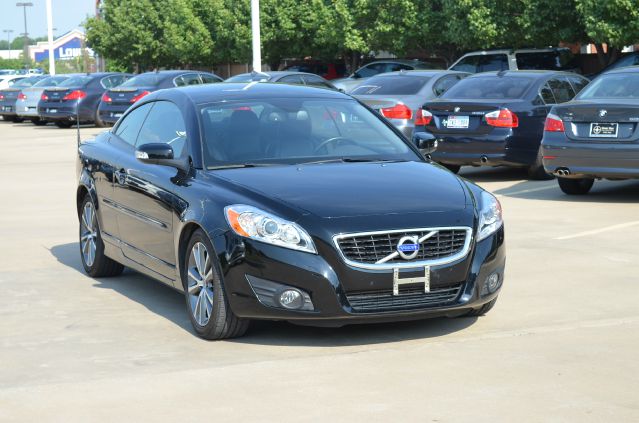 2012 Volvo C70 4X4 ED. Bauer EL