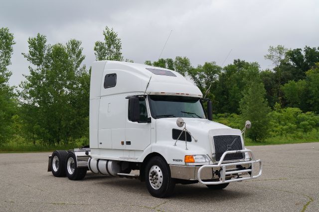 2000 Volvo DS Unknown