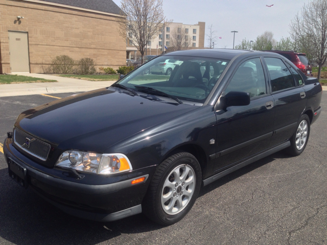 2000 Volvo S40 Base