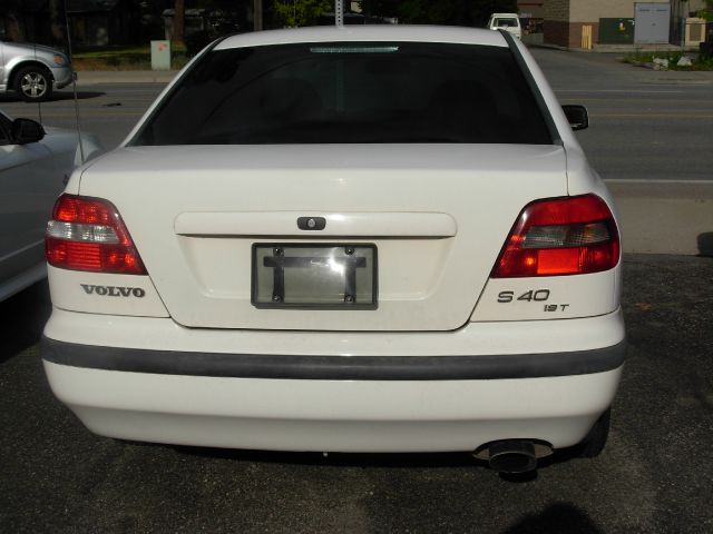 2000 Volvo S40 Base