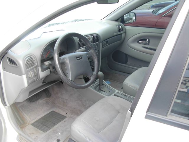 2000 Volvo S40 Base