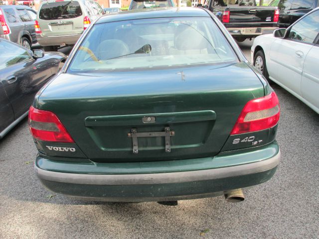 2000 Volvo S40 Base
