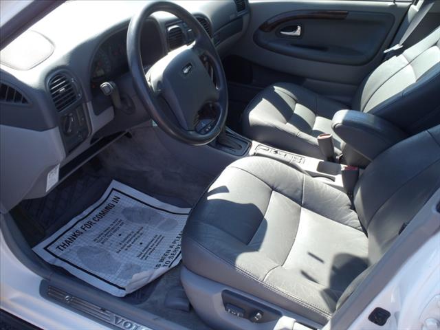 2000 Volvo S40 Base