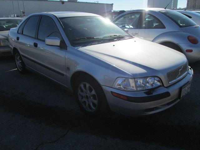 2001 Volvo S40 Unknown
