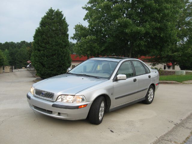 2002 Volvo S40 8