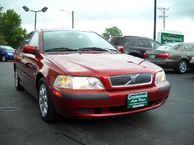 2002 Volvo S40 8