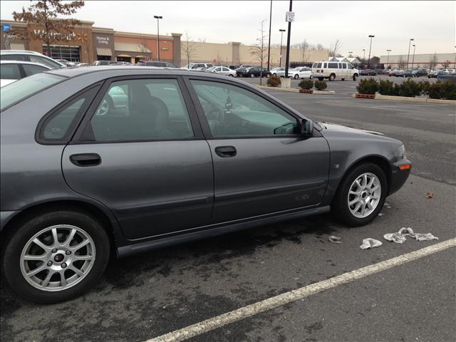 2002 Volvo S40 530i