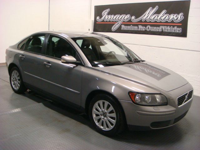 2004 Volvo S40 4dr 2.9L Twin Turbo AWD SUV