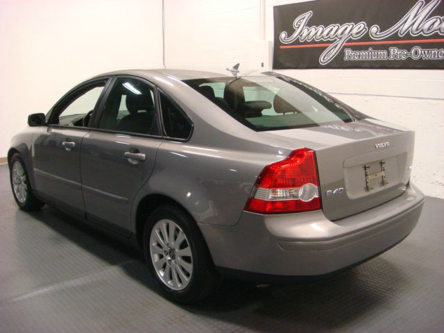 2004 Volvo S40 4dr 2.9L Twin Turbo AWD SUV