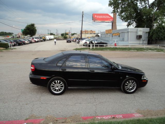 2004 Volvo S40 Unknown