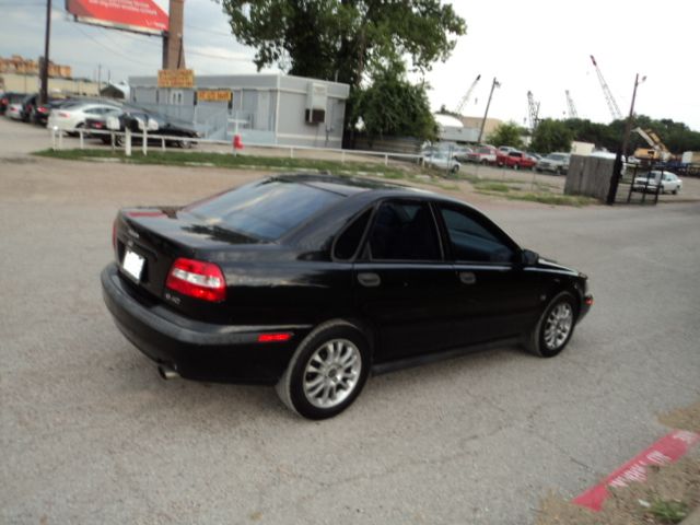 2004 Volvo S40 Unknown