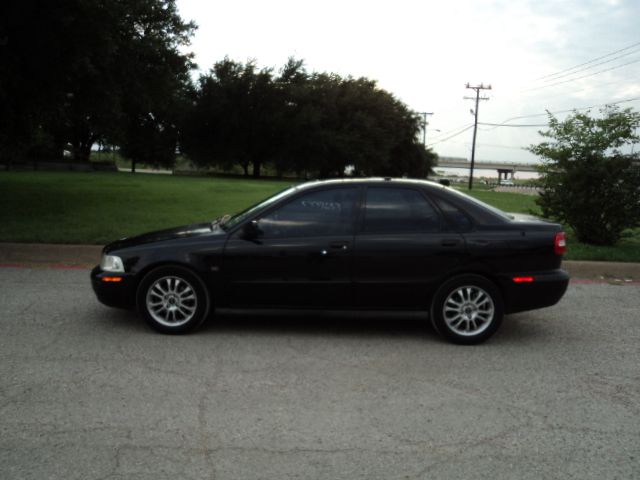2004 Volvo S40 Unknown