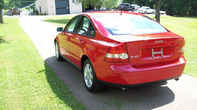 2005 Volvo S40 4X4 ED. Bauer EL