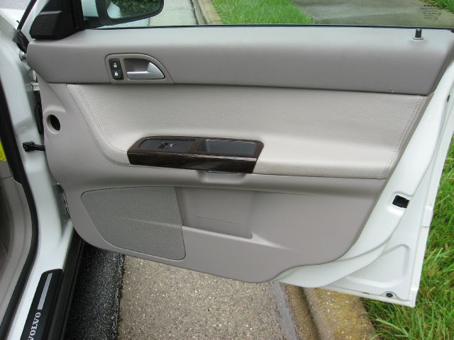 2005 Volvo S40 4X4 ED. Bauer EL