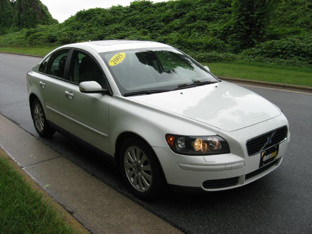 2005 Volvo S40 4X4 ED. Bauer EL