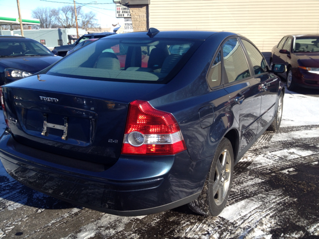 2005 Volvo S40 4X4 ED. Bauer EL