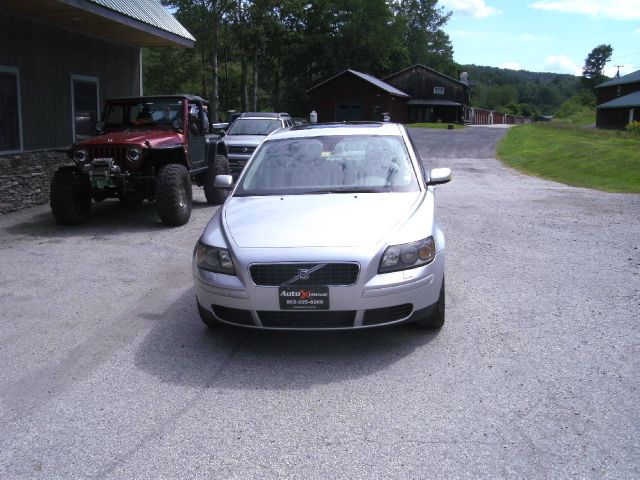 2005 Volvo S40 4X4 ED. Bauer EL