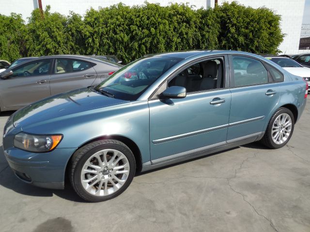 2005 Volvo S40 4X4 ED. Bauer EL