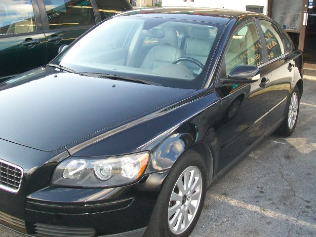 2005 Volvo S40 4dr 2.9L Twin Turbo AWD SUV