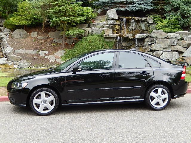 2005 Volvo S40 CREW CAB 153.0 WB SLE