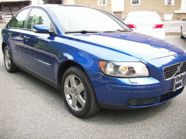 2006 Volvo S40 CREW CAB 153.0 WB SLE