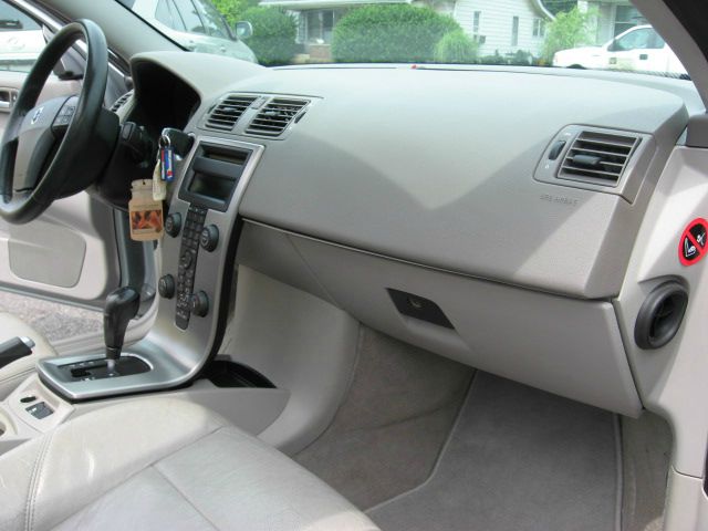 2006 Volvo S40 4X4 ED. Bauer EL