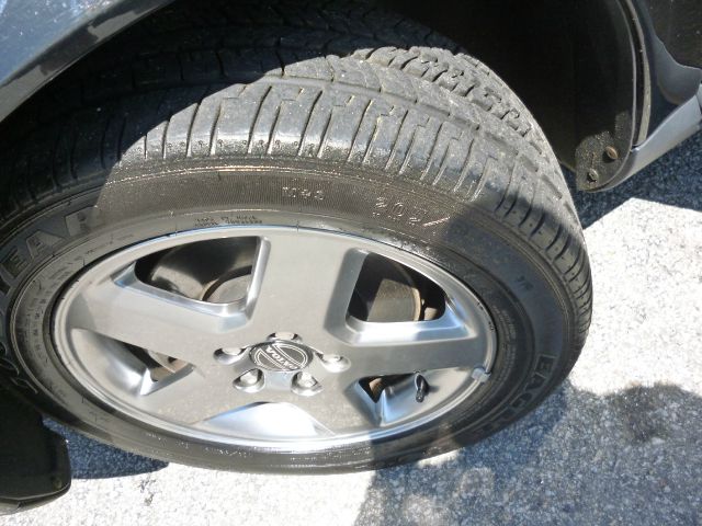 2006 Volvo S40 CREW CAB 153.0 WB SLE