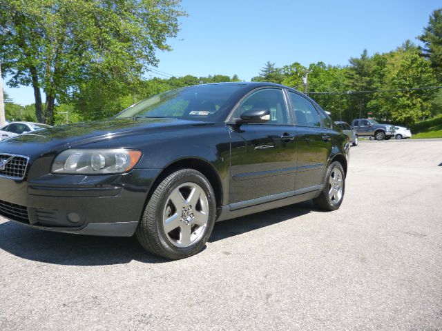 2006 Volvo S40 CREW CAB 153.0 WB SLE