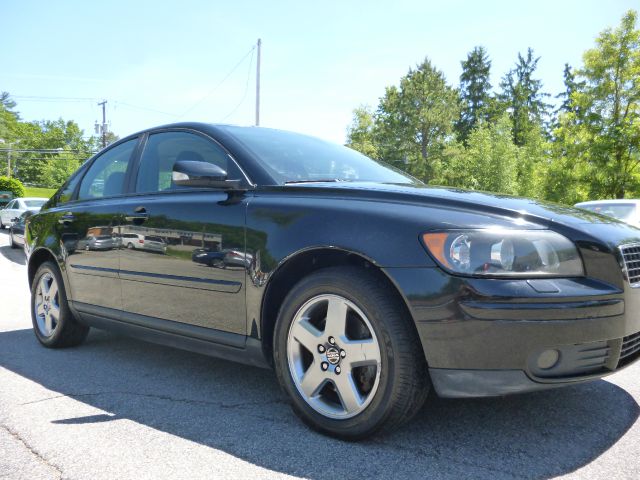 2006 Volvo S40 CREW CAB 153.0 WB SLE