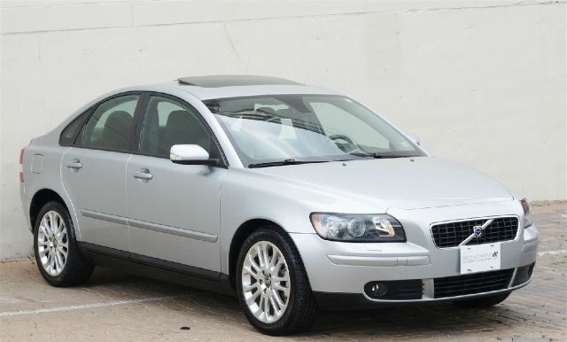 2006 Volvo S40 4dr 2.9L Twin Turbo AWD SUV