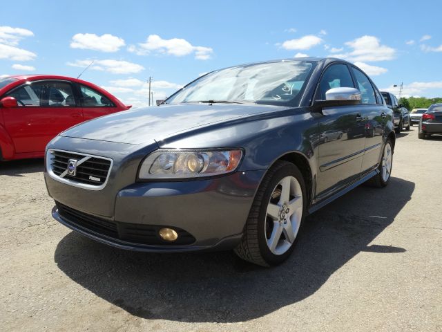 2009 Volvo S40 V6 AWD SUV