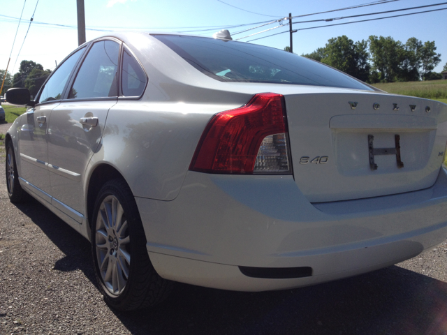2010 Volvo S40 4X4 ED. Bauer EL
