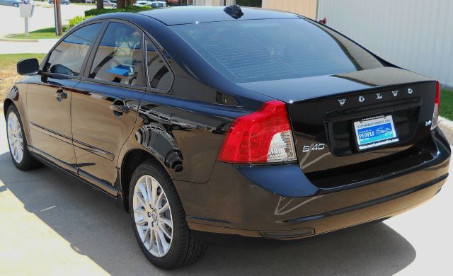 2010 Volvo S40 4X4 ED. Bauer EL