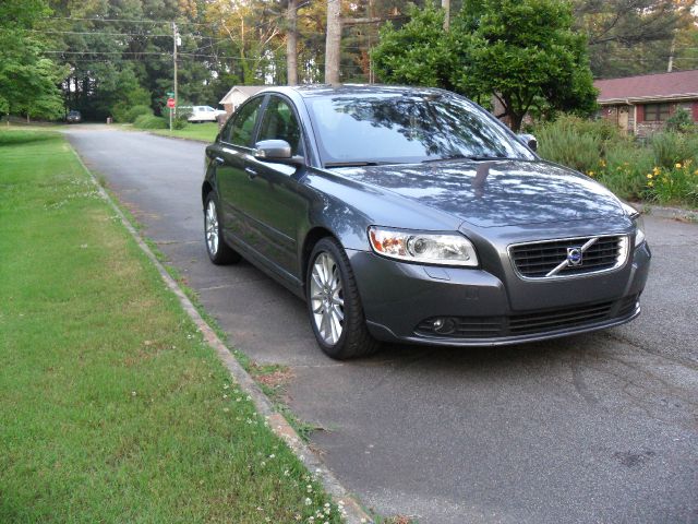 2010 Volvo S40 4X4 ED. Bauer EL