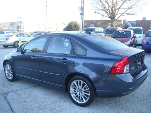 2010 Volvo S40 4X4 ED. Bauer EL
