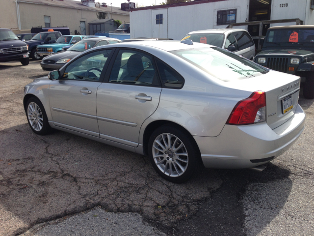 2011 Volvo S40 V6 AWD SUV