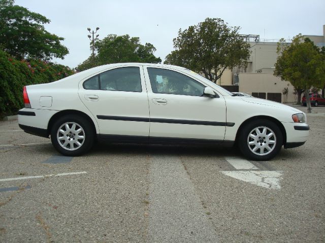 2001 Volvo S60 4WD 4dr Sport