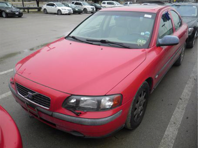 2001 Volvo S60 4WD 4dr Sport