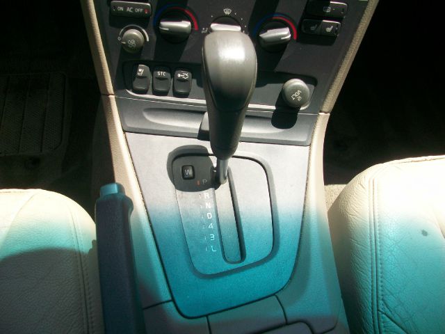 2001 Volvo S60 4WD 4dr Sport