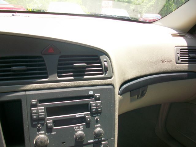 2001 Volvo S60 4WD 4dr Sport